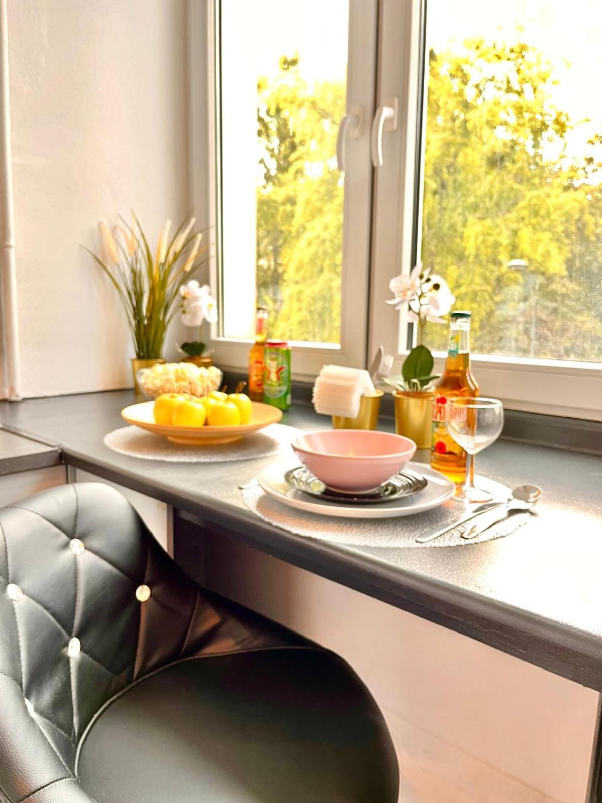 Petit 1 Bed Room Condo Warszawa Center Екстериор снимка